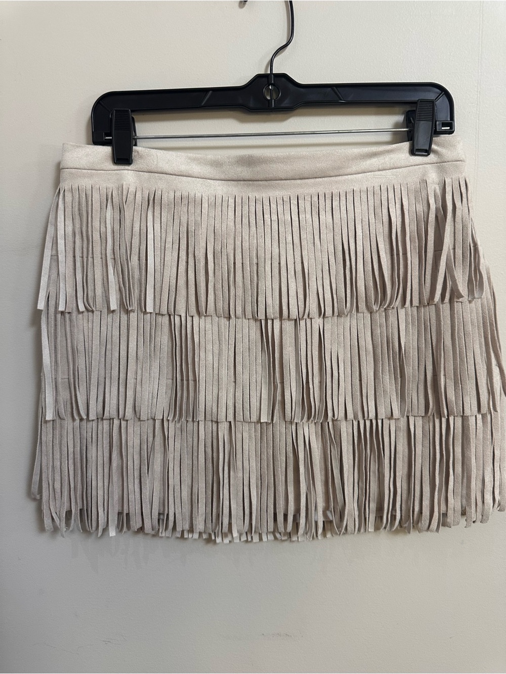 BCBGMaxAzria Light Beige Suede Fringe Jacket and Skirt Set - Picture 6 of 9